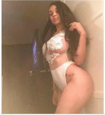 , 23  female escort, Dallas