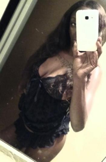 , 28 African American female escort, Dallas