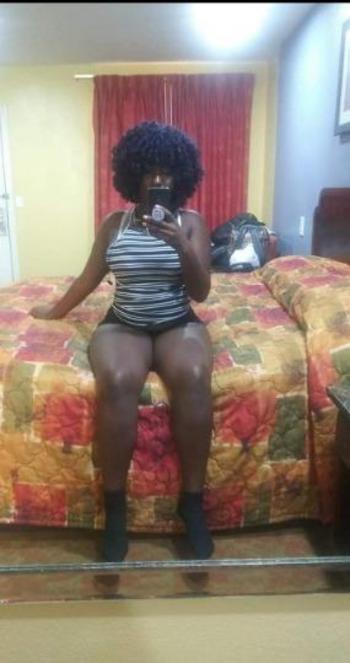 ZEE, 21  female escort, Dallas