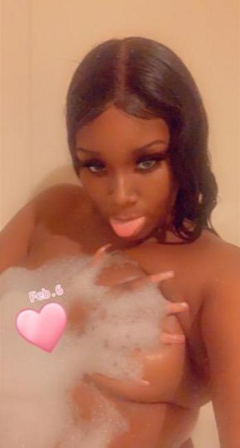 Loyalty, 26  female escort, Dallas