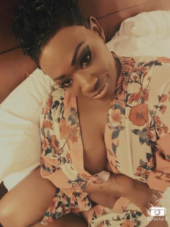 London, 34 African American female escort, Dallas