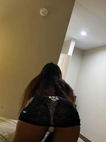 214-482-3299, 27  female escort, Dallas