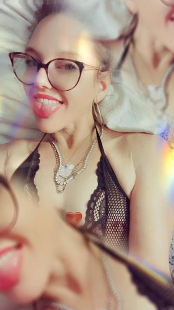 Champagne, 31  female escort, Dallas