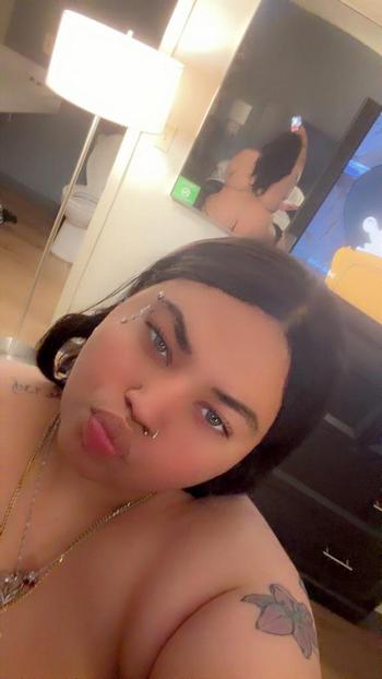 angel, 26  female escort, Dallas