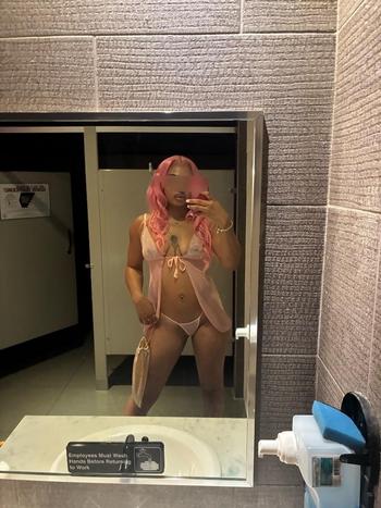 Layla, 26  female escort, Dallas